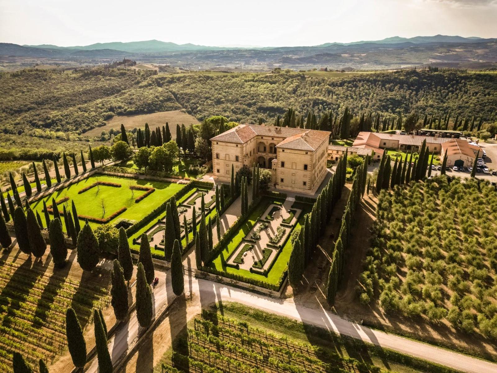 Argiano Dimore Wine Relais ภายนอก รูปภาพ