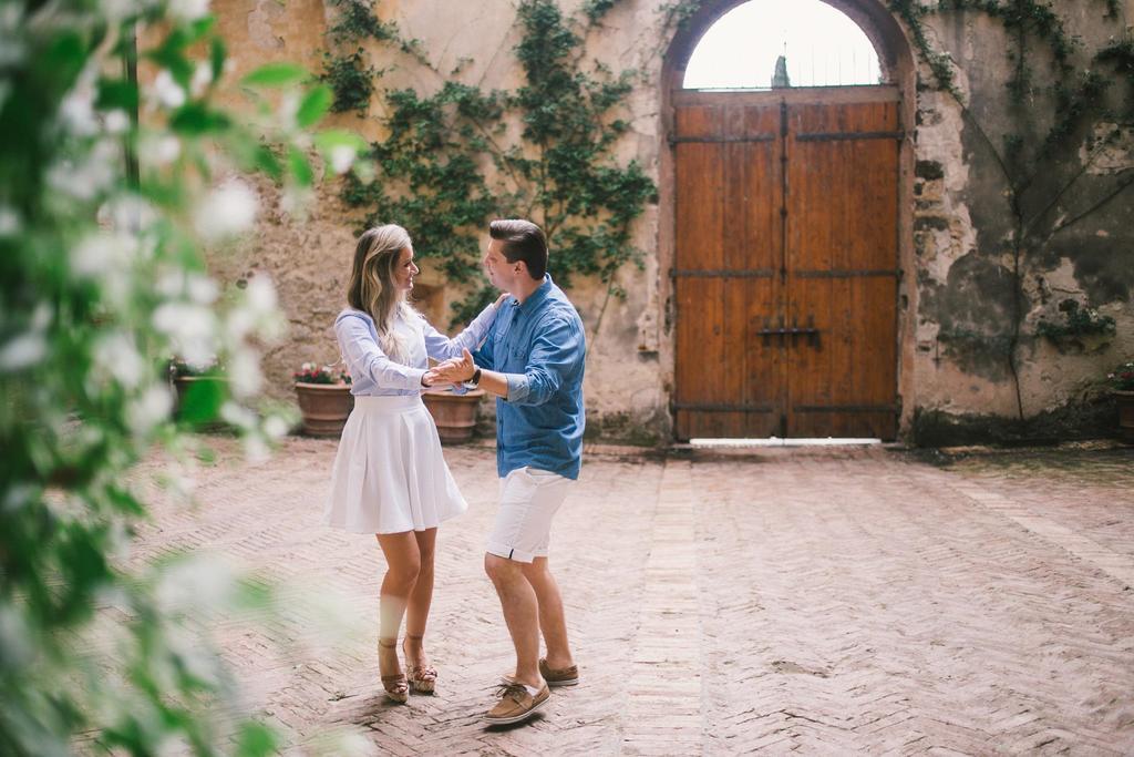 Argiano Dimore Wine Relais ภายนอก รูปภาพ