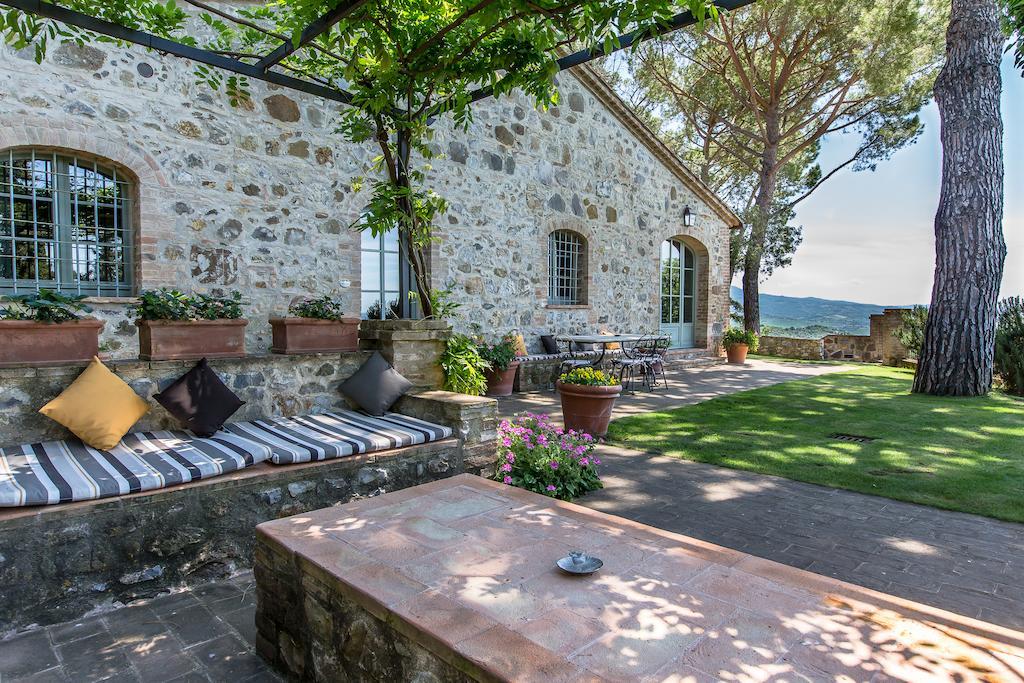 Argiano Dimore Wine Relais ภายนอก รูปภาพ