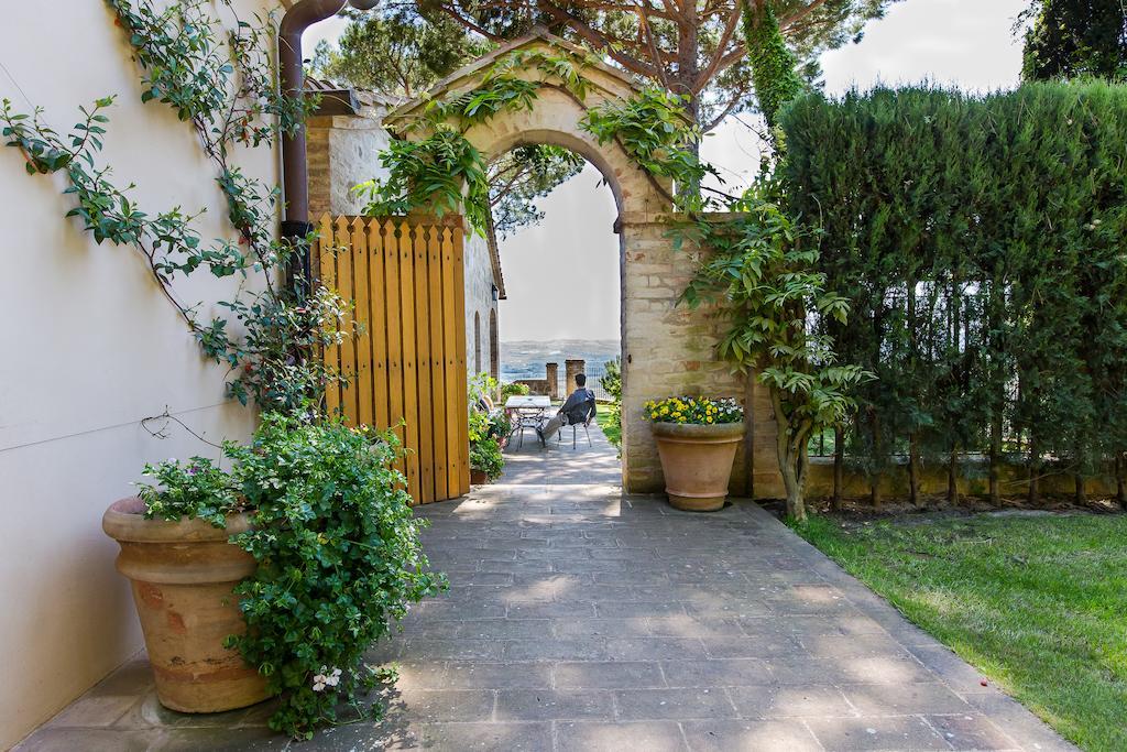 Argiano Dimore Wine Relais ภายนอก รูปภาพ