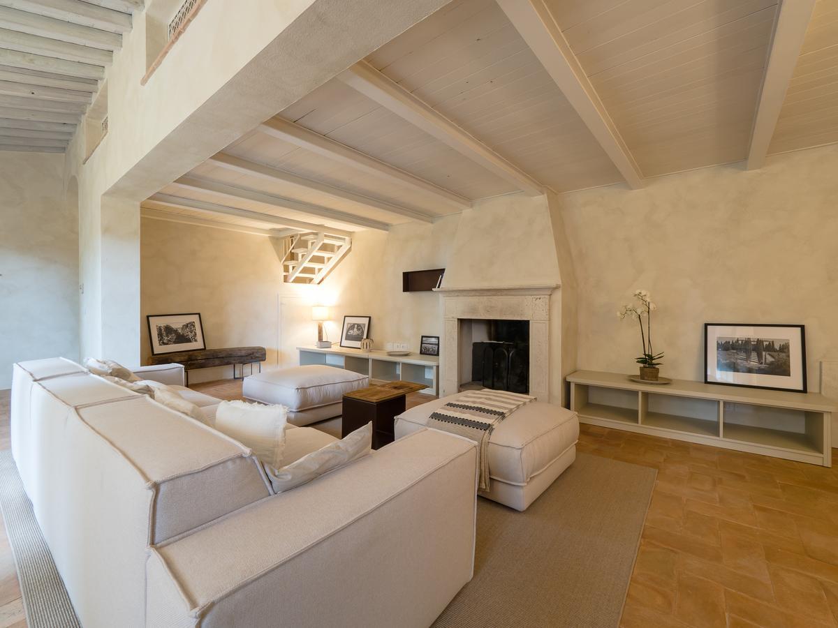 Argiano Dimore Wine Relais ภายนอก รูปภาพ